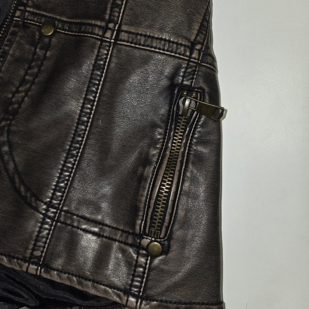 ⚠️Brown Faux Leather Jacket - Picture 6 of 9